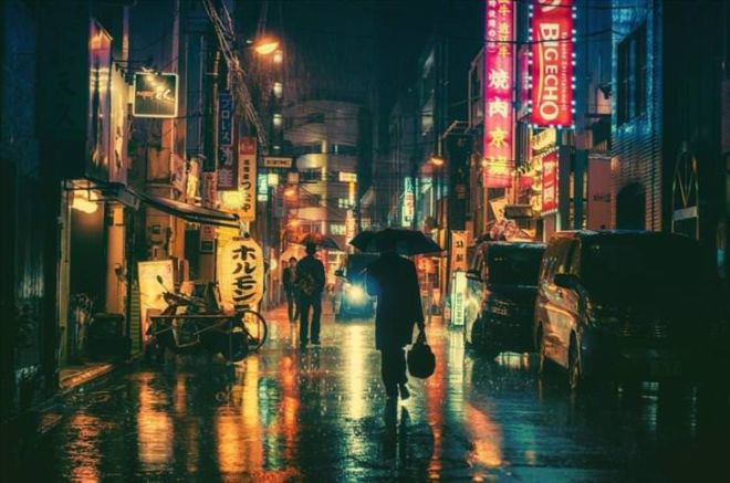 15 Most Beautiful Photographs Of The Japanese Streets