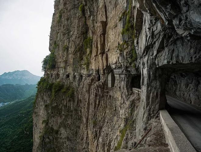 Dare To Drive On The World's Most Dangerous Roads?