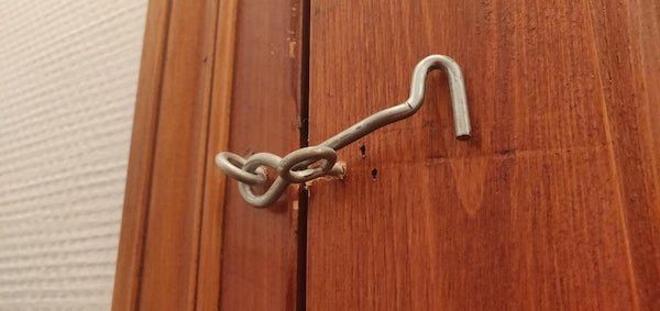 7 Apps You Must Never Install On Your Smartphone