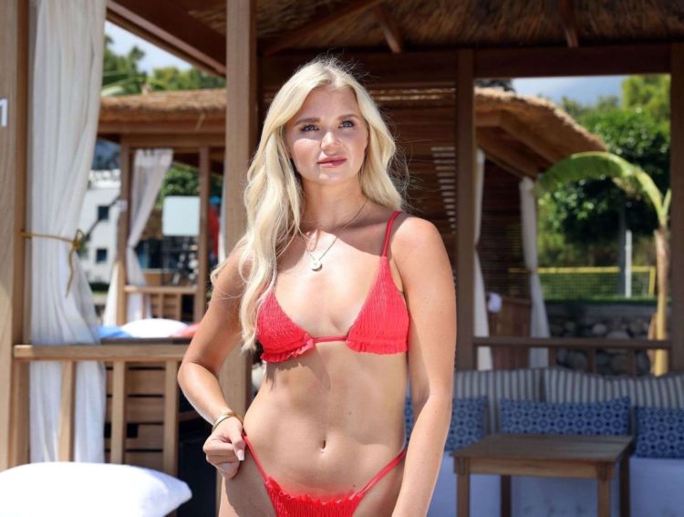 Abbie Quinnen On A Romantic Holiday With Her Boyfriend