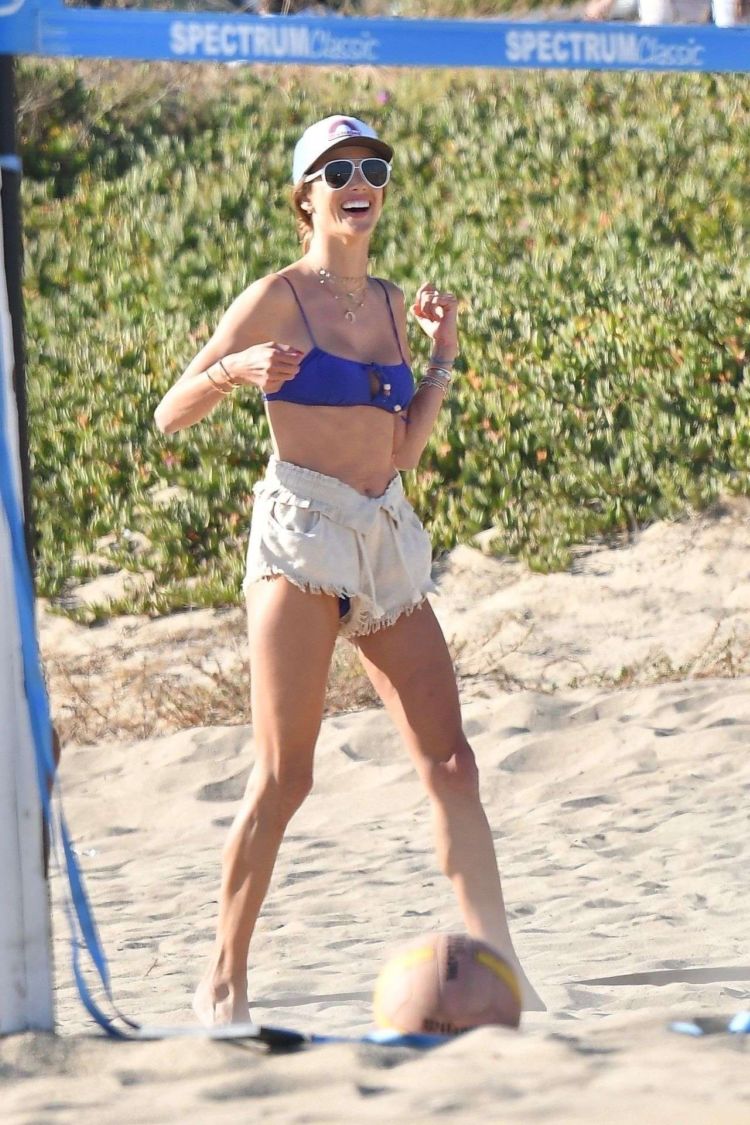 Alessandra Ambrosio Spotted Playing Volleyball At The Beach