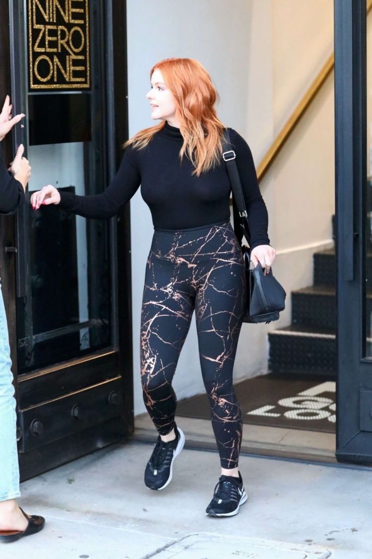 Ariel Winter Candids In Black At Nine Zero One Salon In West Hollywood