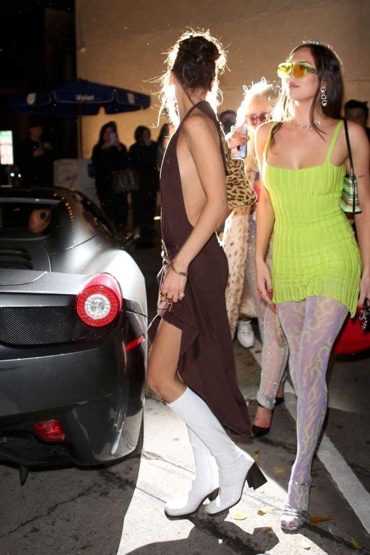 Beautiful Bella Hadid Spotted At Craig's Restaurant In West Hollywood