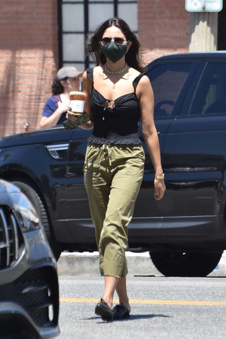 Eiza Gonzalez Spotted Outside Alfred's In West Hollywood