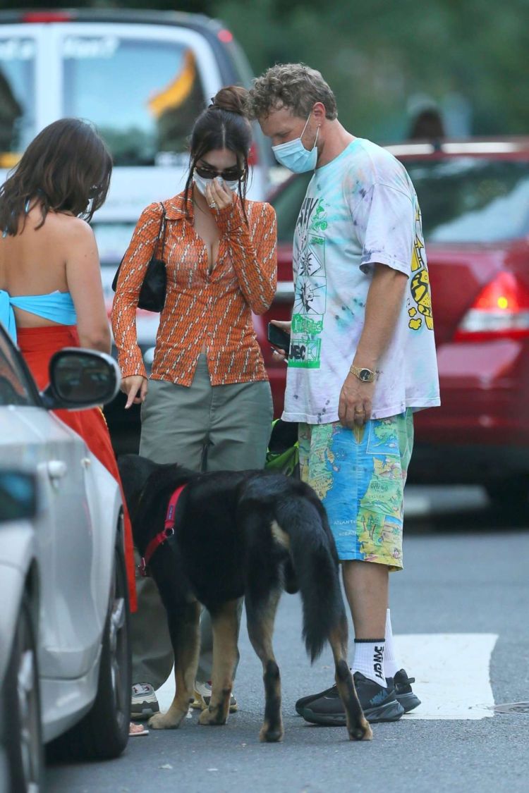 Emily Ratajkowski Spotted Walking Her Dog Out In New York