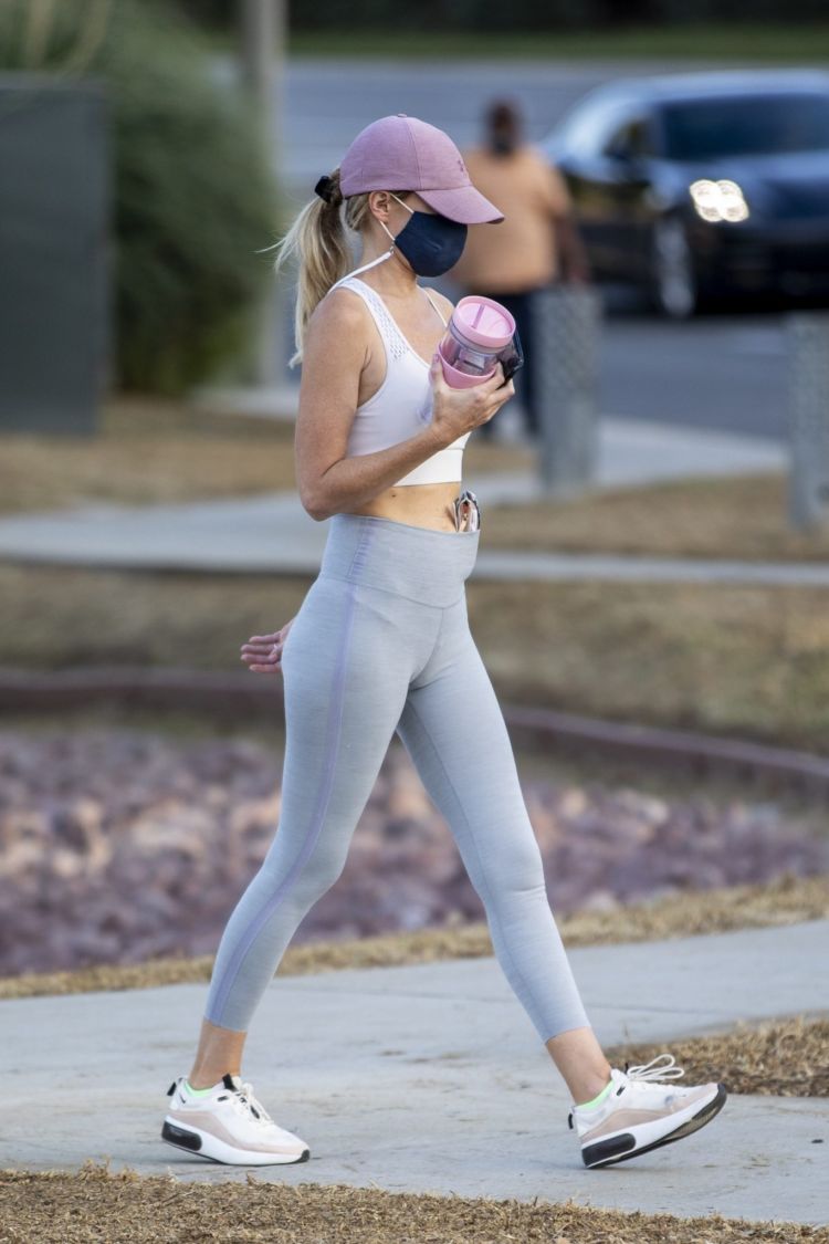 Hayley Roberts Walking In Leggings Out In Calabasas
