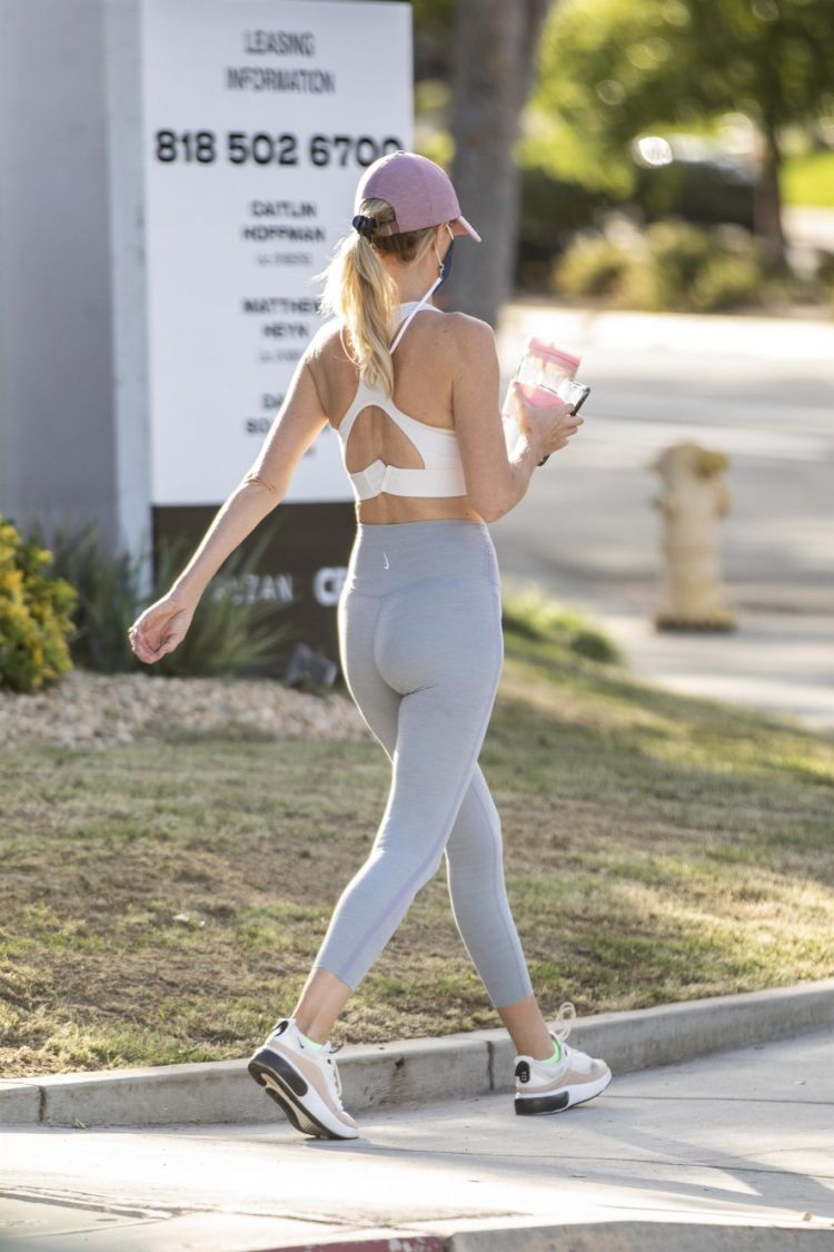 Hayley Roberts Walking In Leggings Out In Calabasas