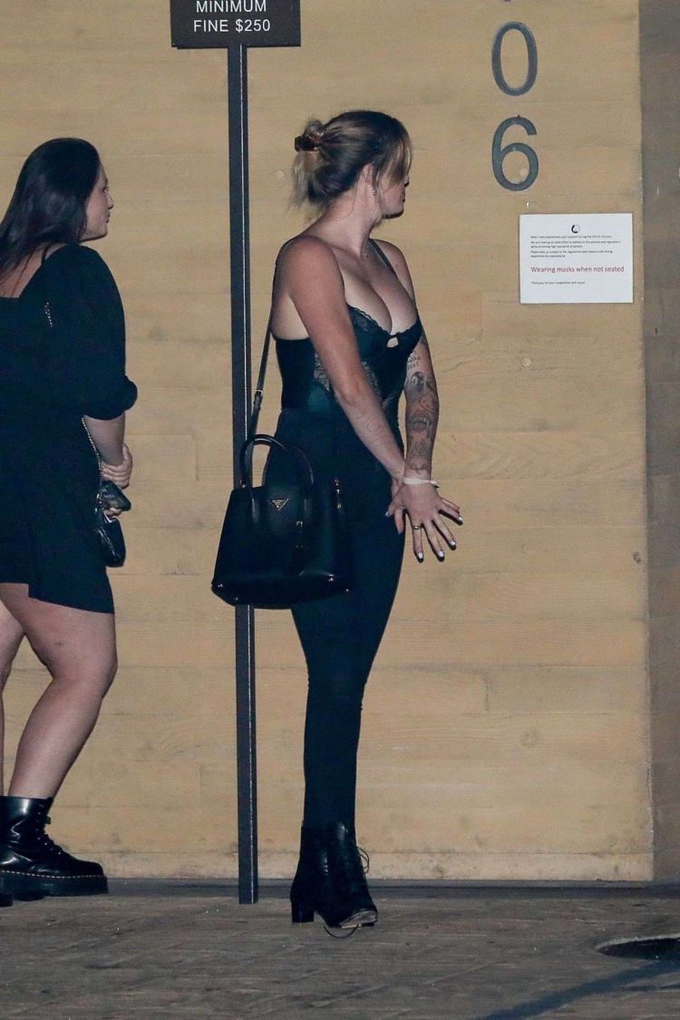 Ireland Baldwin Candids As She Leaves Nobu After Dinner With Friends