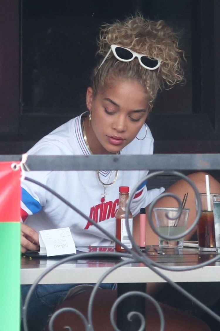 Jasmine Sanders Spotted In Shorts Out In Sherman Oaks