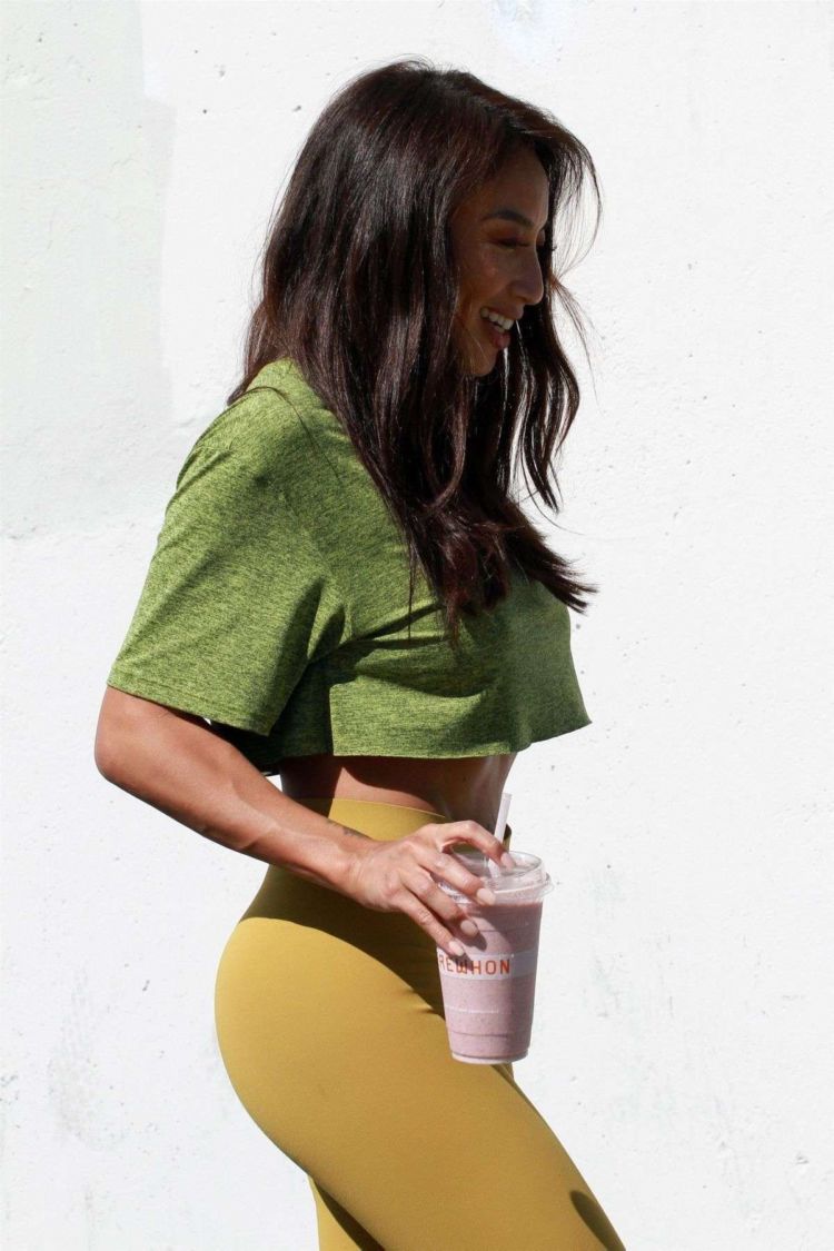 Jeannie Mai Arriving At DWTS Rehearsal In Los Angeles