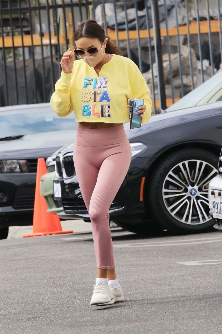 Jeannie Mai Smiles As She Arrives At The DWTS Studio