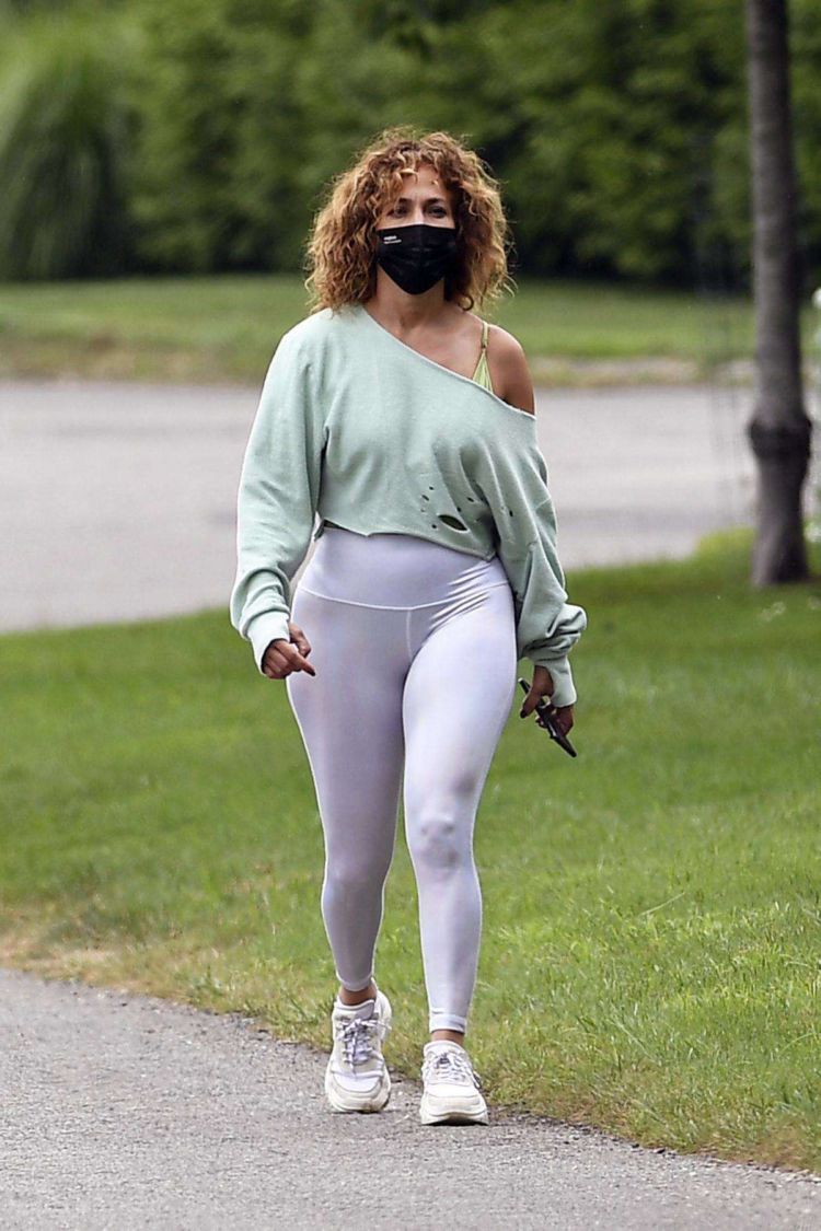 Jennifer Lopez Candids In Tight Leggings Out In Water Mill In NYC
