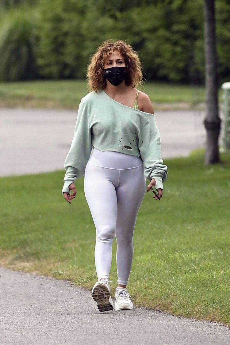 Jennifer Lopez Candids In Tight Leggings Out In Water Mill In NYC