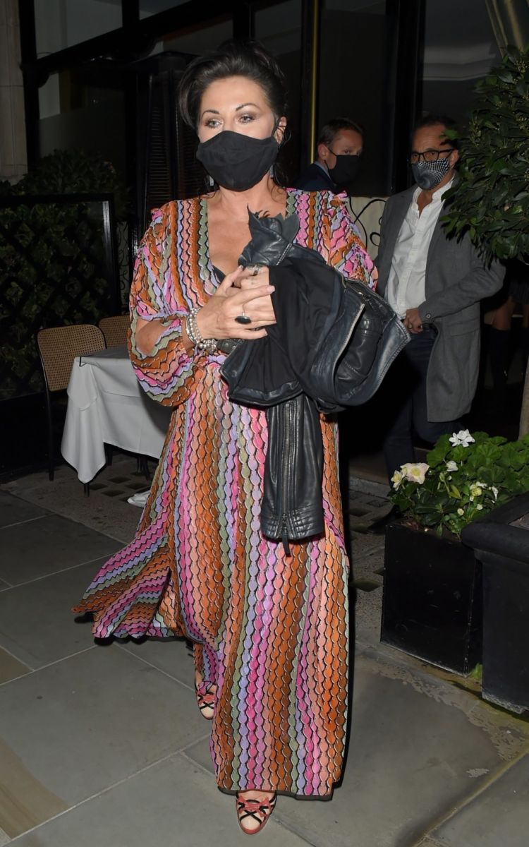 Jessie Wallace Goes Out For A Night Out In London