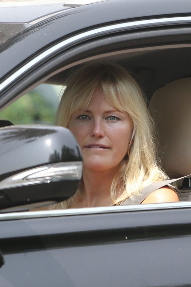 Malin Akerman Spotted Shopping Grocery In Los Angeles