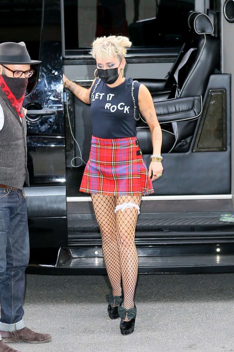 Miley Cyrus Candids While Returning To Her Hotel In New York