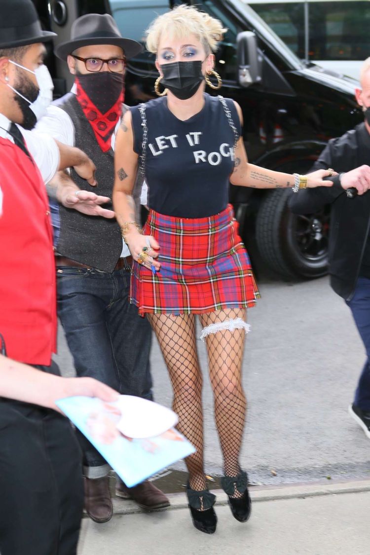 Miley Cyrus Candids While Returning To Her Hotel In New York