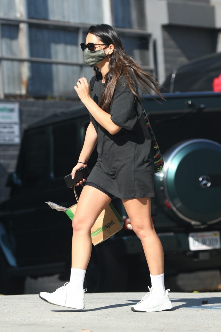 Olivia Munn Spotted Outside Healthy Spot In West Hollywood
