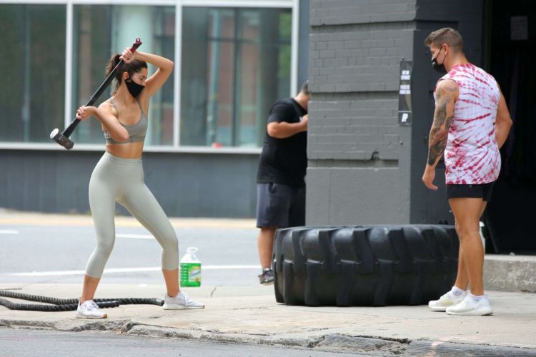 Paulina Vega Dieppa Working Out At Dogpound Gym
