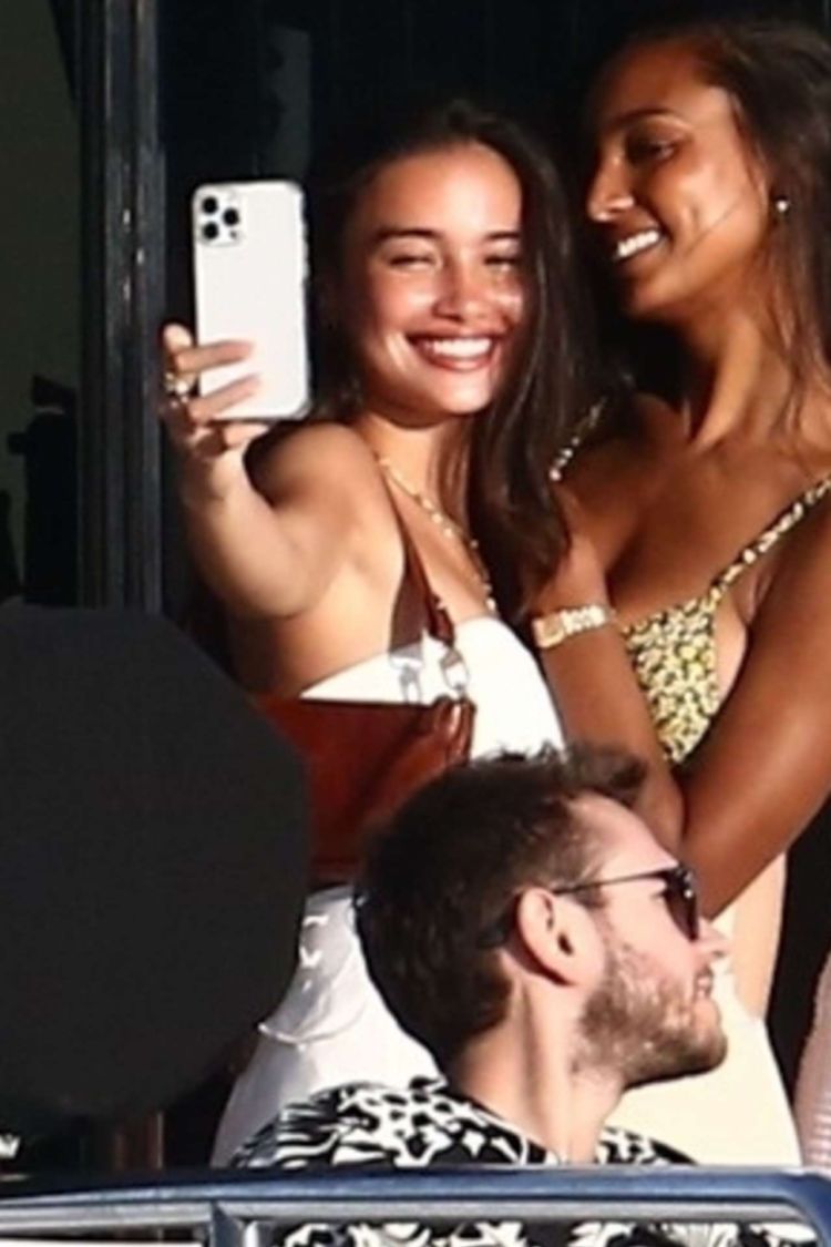 Sara Sampaio, Lais Ribero, Shanina Shaik And Jasmine Tookes At A Yacht Party At Miami Beach