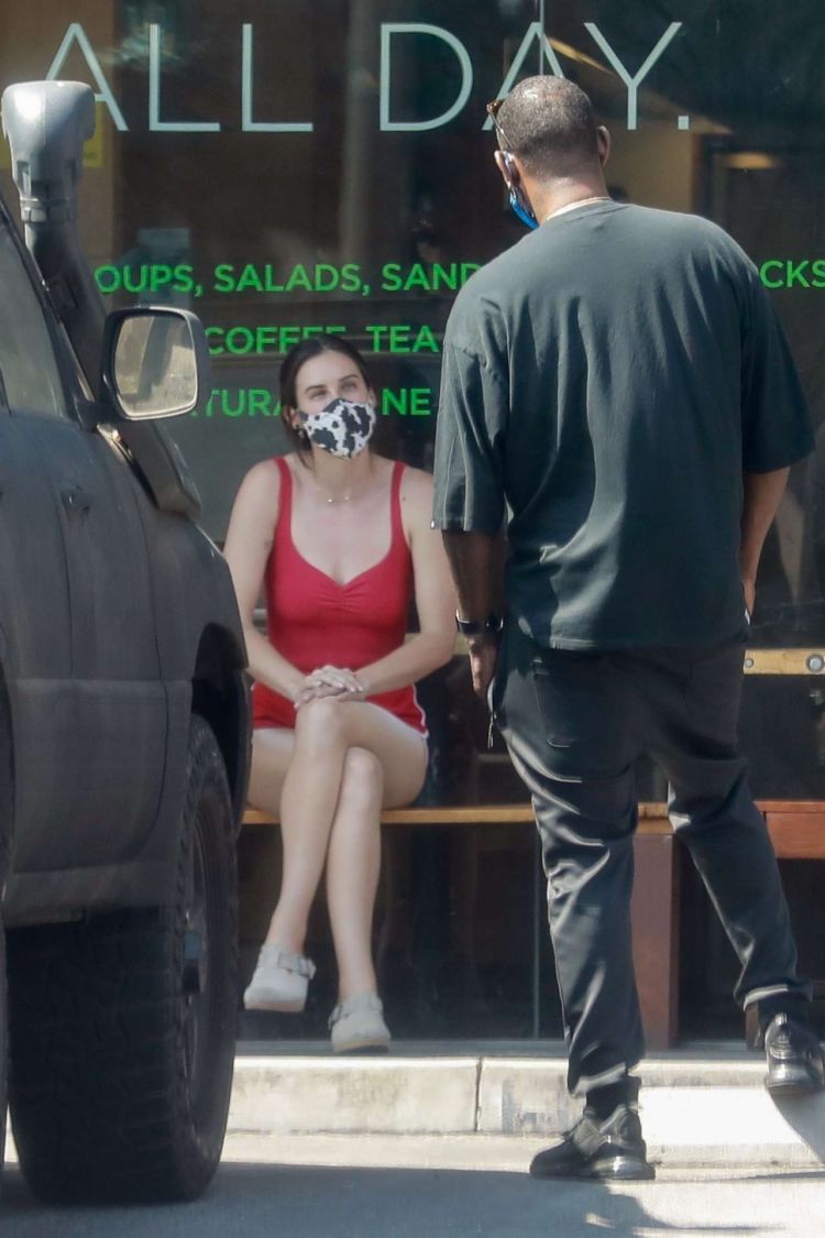 Pretty Scout Willis Spotted Outside Locali In Los Feliz