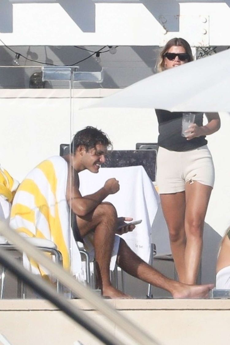 Sofia Richie Spotted In Afternoon At The Beach In Malibu