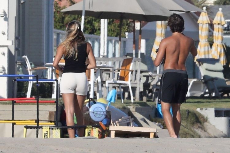 Sofia Richie Spotted In Afternoon At The Beach In Malibu