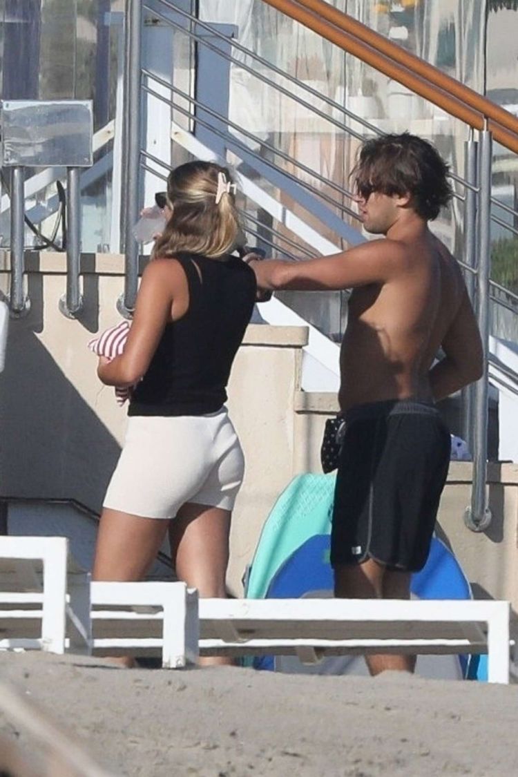 Sofia Richie Spotted In Afternoon At The Beach In Malibu