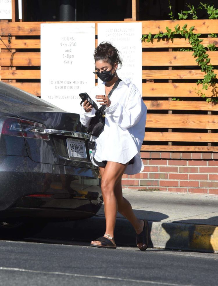 Vanessa Hudgens Goes Out For Lunch In Los Angeles