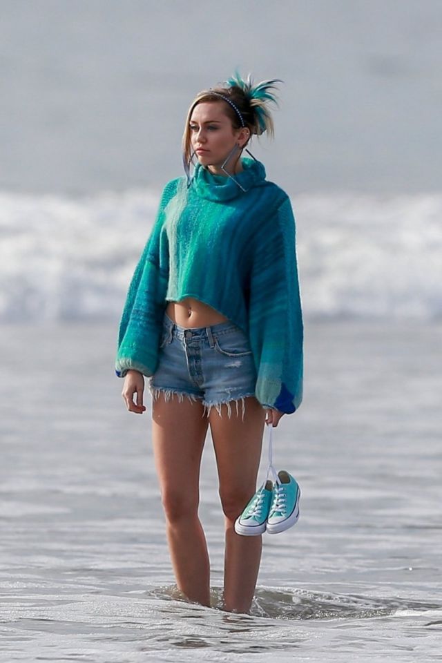 Miley Cyrus For Converse Photoshoot Candids In Venice Beach - Page 8