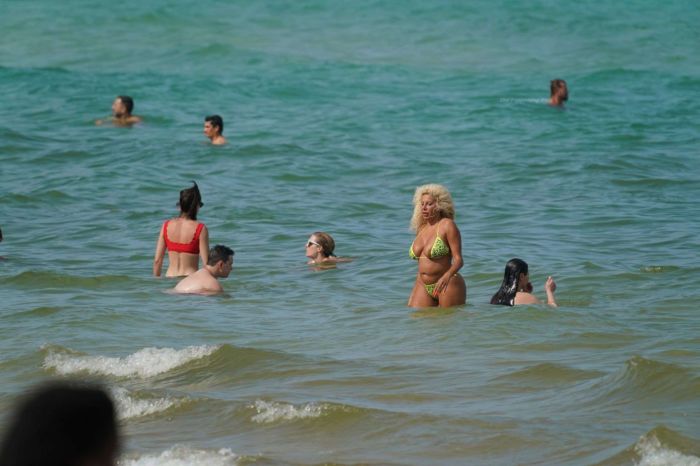 Afida Turner In A Tiny Yellow Bikini At Miami Beach