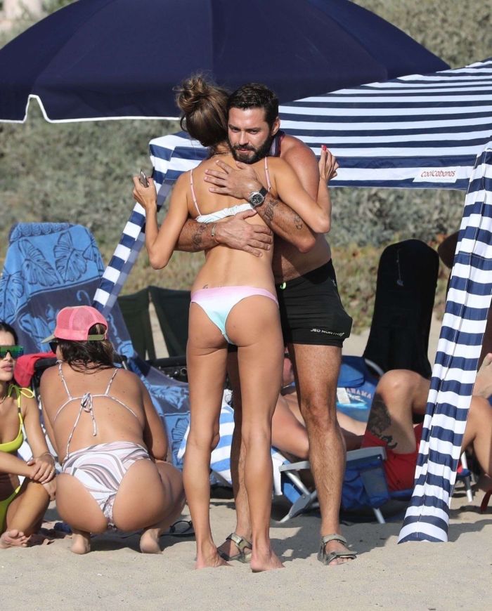 Alessandra Ambrosio Playing Volleyball On The Beach In Malibu