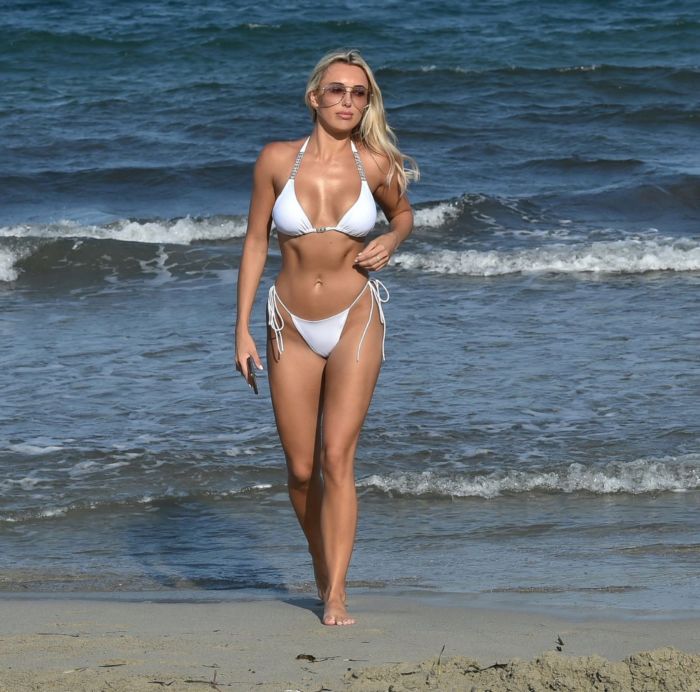 Amber Turner Takes Selfies In White Bikini At The Beach In Ibizaq