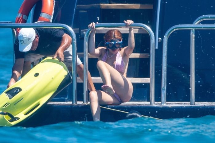 Bella Thorne And Benjamin Mascolo Vacationing On A Yacht In Cabo