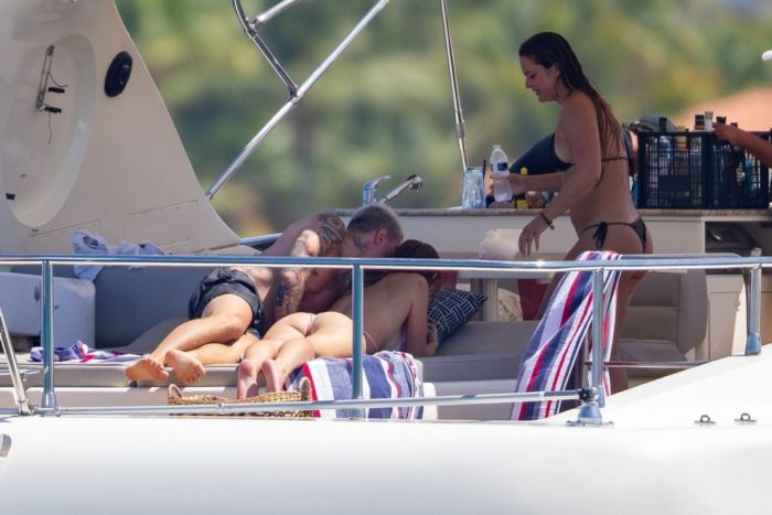 Bella Thorne And Benjamin Mascolo Vacationing On A Yacht In Cabo