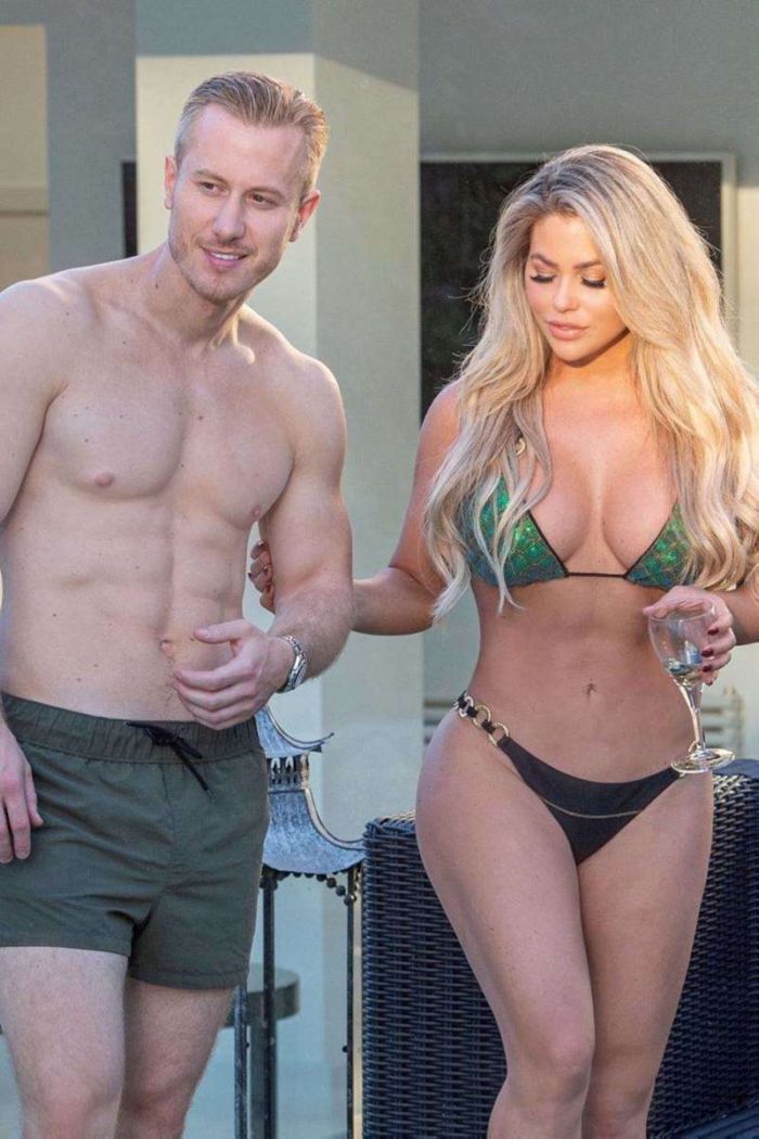 Bianca Gascoigne Enjoying In Bikini At A Swimming Pool In Croatia