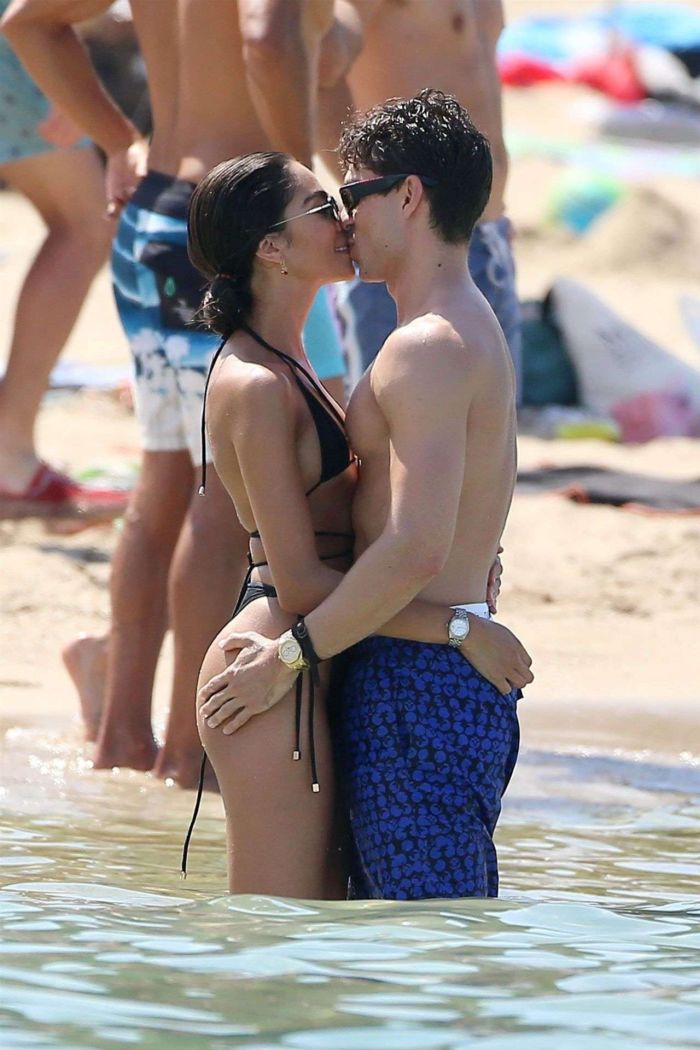 Brenda Santos Spotted In Bikini With Joey Essex Enjoying The Spanish Sunshine In Ibiza