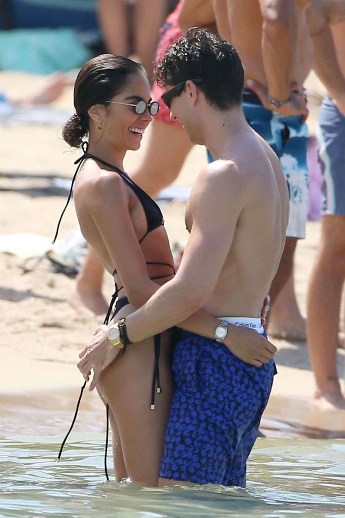 Brenda Santos Spotted In Bikini With Joey Essex Enjoying The Spanish Sunshine In Ibiza
