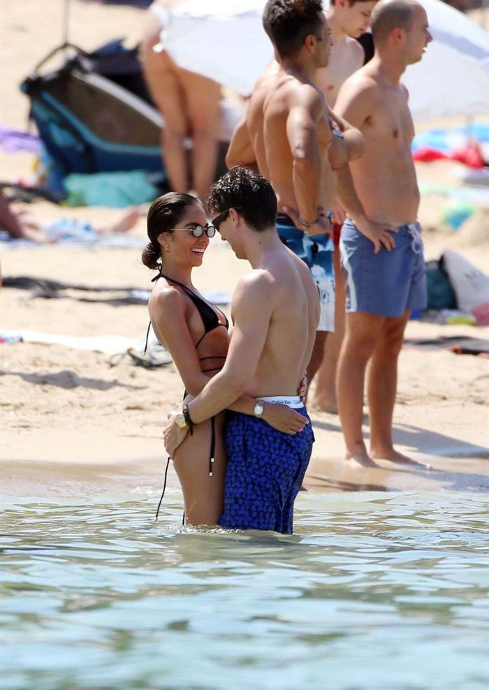 Brenda Santos Spotted In Bikini With Joey Essex Enjoying The Spanish Sunshine In Ibiza