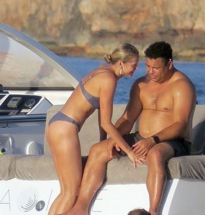 Celina Locks Snorkeling In Bikini With Ronaldo At A Yacht In Formentera