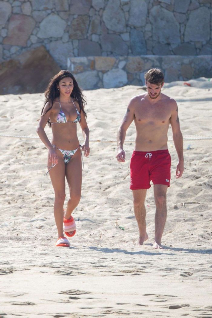 Chantel Jeffries Vacationing In A Colorful Bikini At The Beach In Cabo San Lucas