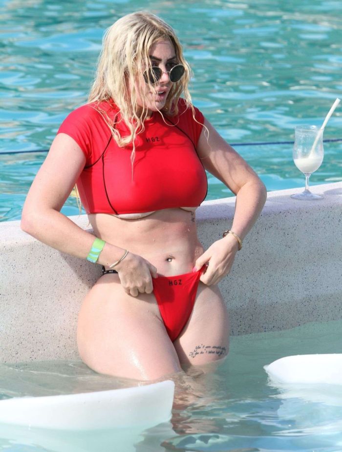 Chloe Ferry Enjoying Her Vacation On The Beach In Thailand
