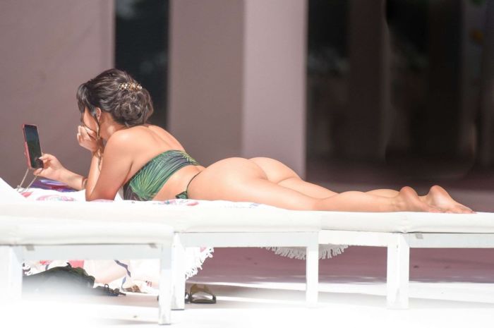 Demi Rose Mawby Tanning In A Green Bikini In Ibiza