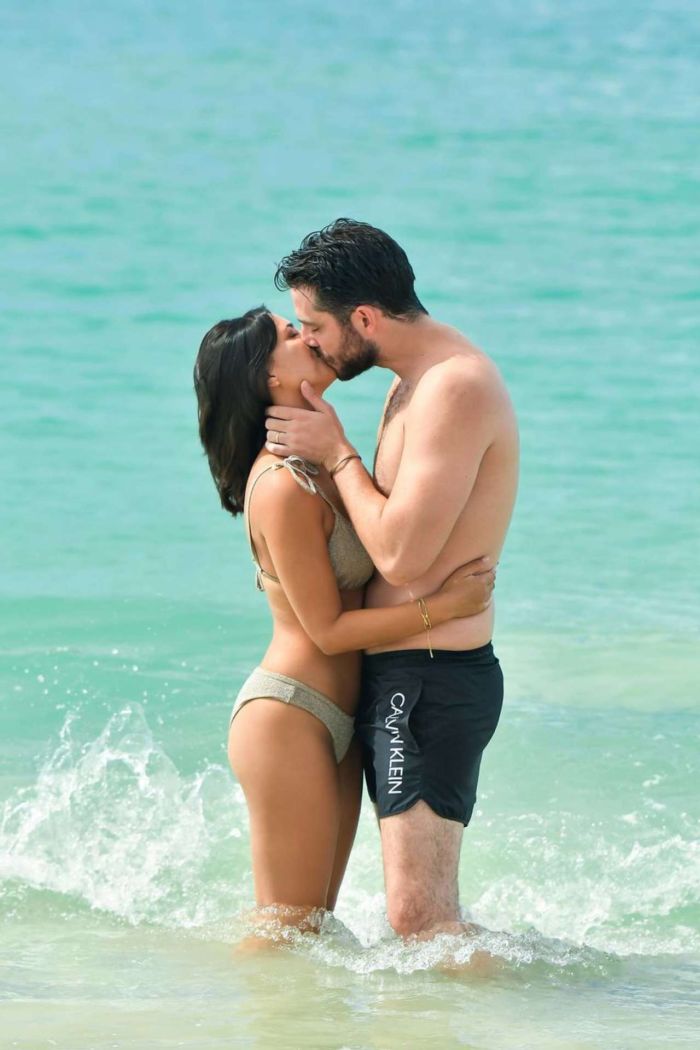 Fiona Wade In Bikini With Her Partner At The Beach In St Lucia