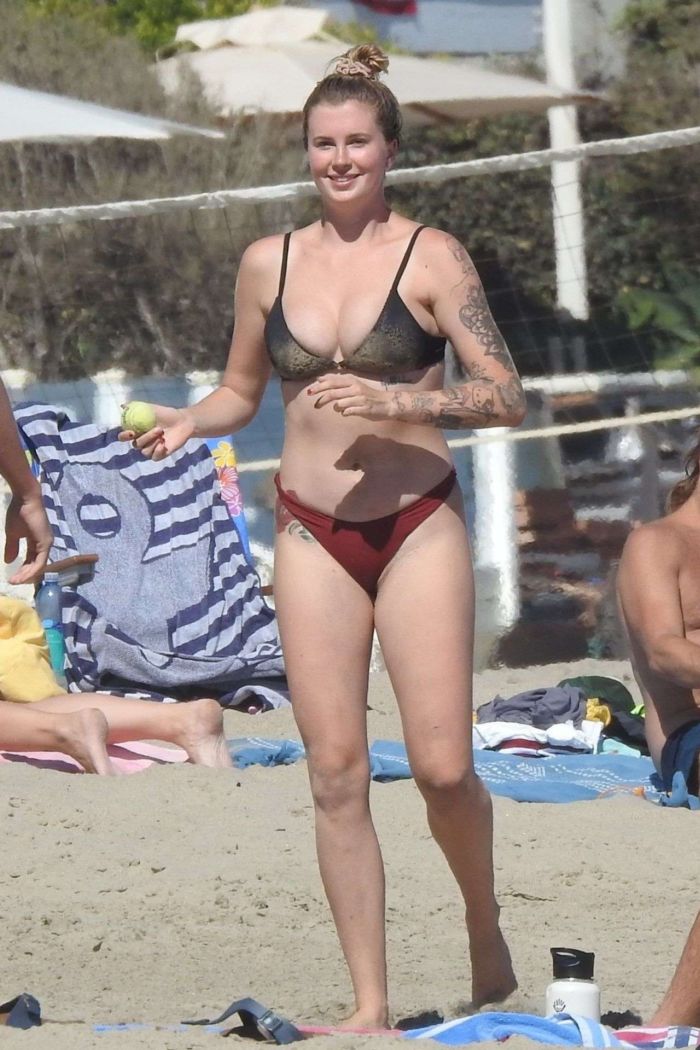 Ireland Baldwin Vacationing In A Mehandi Bikini On The Beach In Malibu