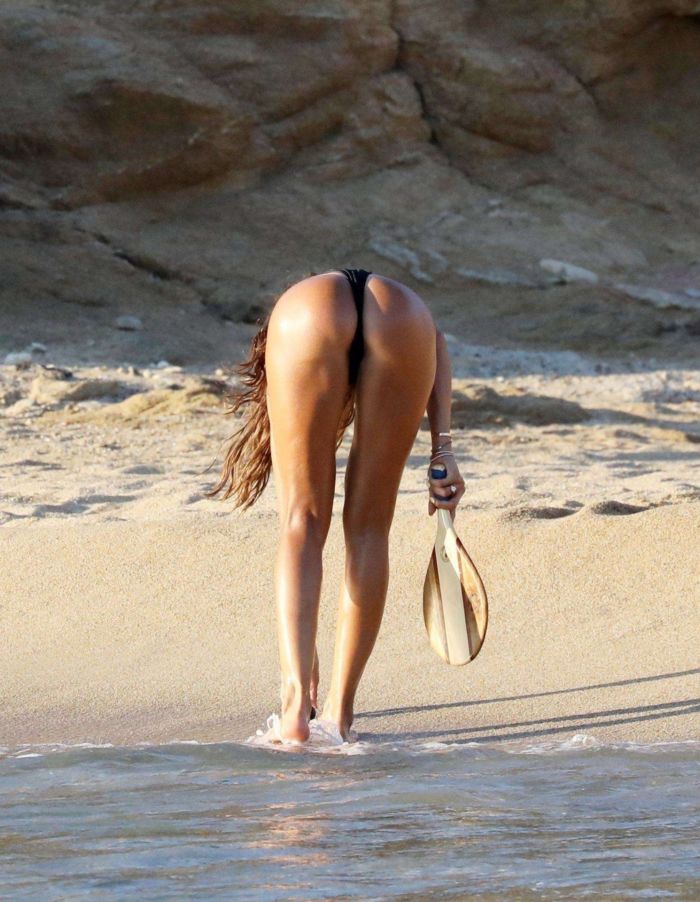 Izabel Goulart Playing Tennis In Swimsuit On The Beach In Greece
