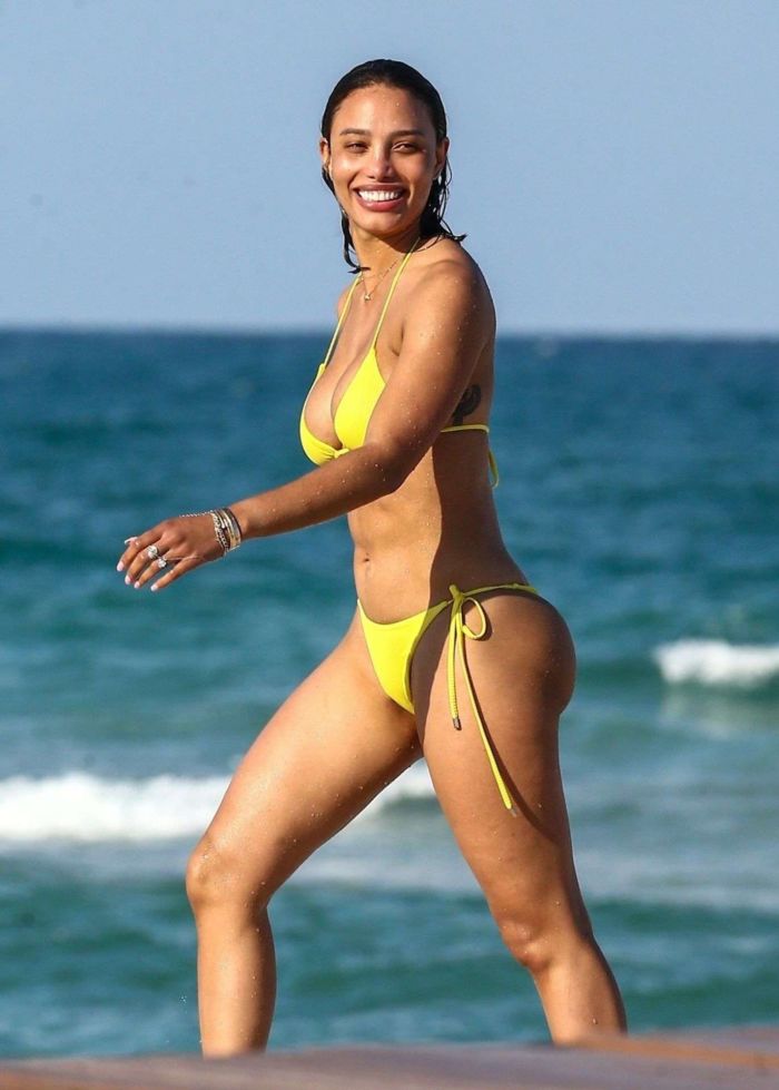 Jessica Ledon On A Romantic Holiday At Miami Beach