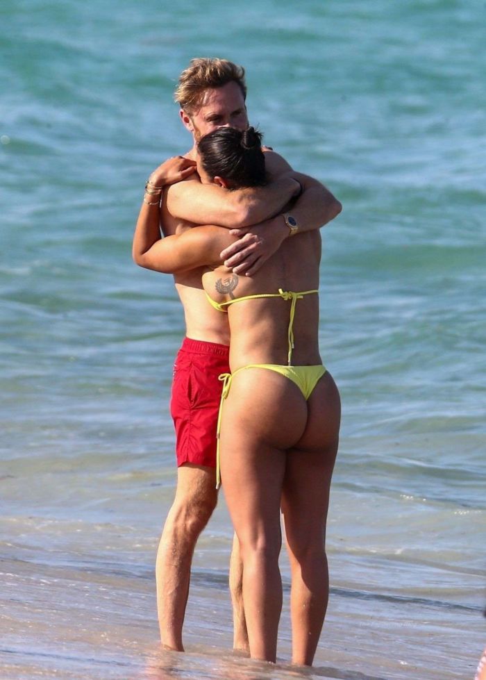 Jessica Ledon On A Romantic Holiday At Miami Beach