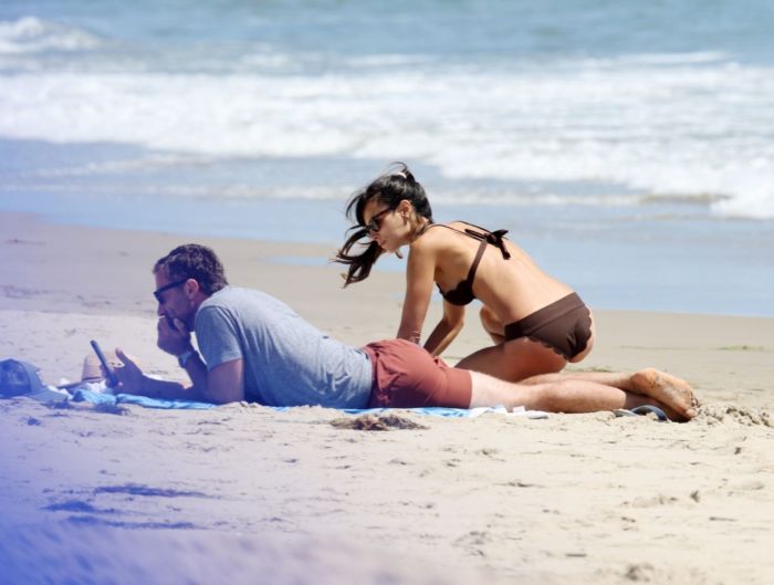 Jordana Brewster In Black Bikini With Boyfriend At A Beach In Santa Monica
