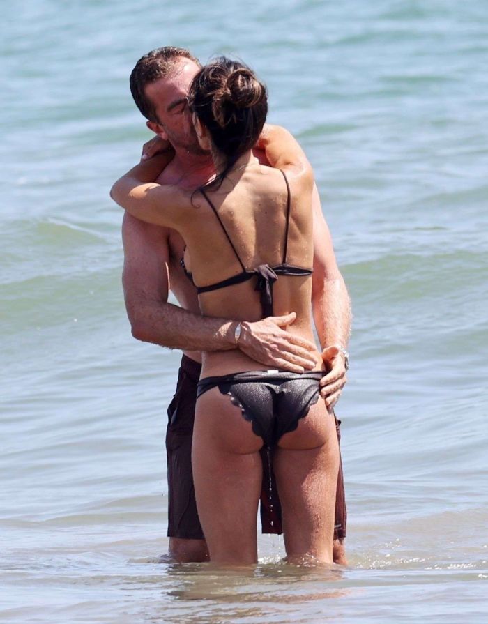 Jordana Brewster In Black Bikini With Boyfriend At A Beach In Santa Monica